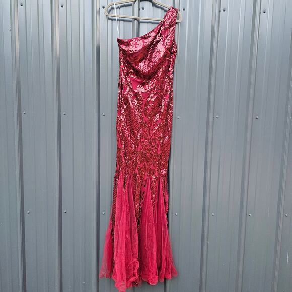 One Shoulder Formal Gown Size Medium Dark Red Sequins Flared Bottom Maxi Dress - Picture 8 of 8